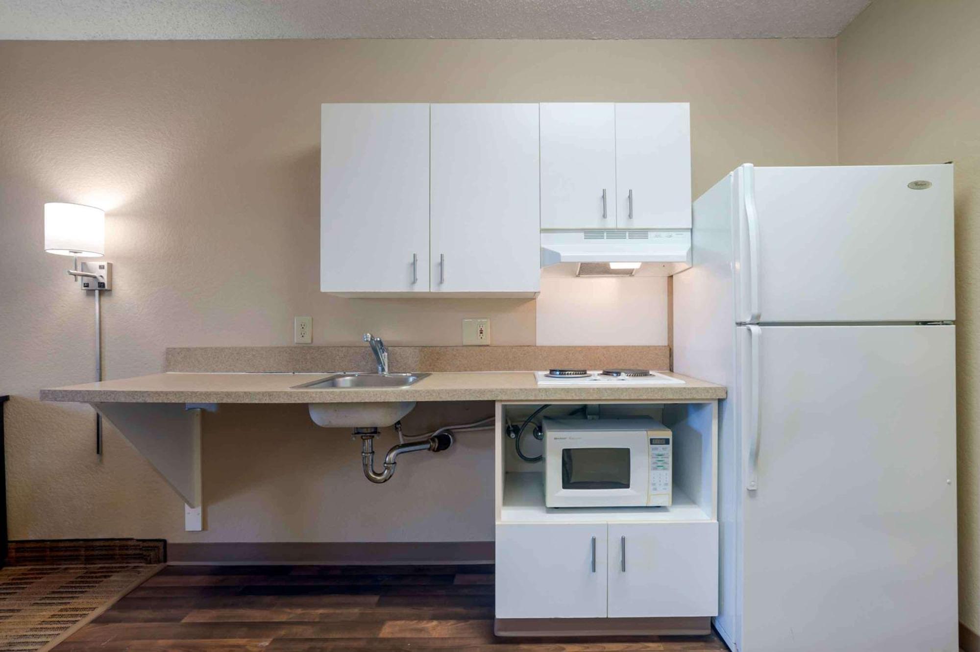 Extended Stay America Suites - Orange County - Лейк-Форест Экстерьер фото