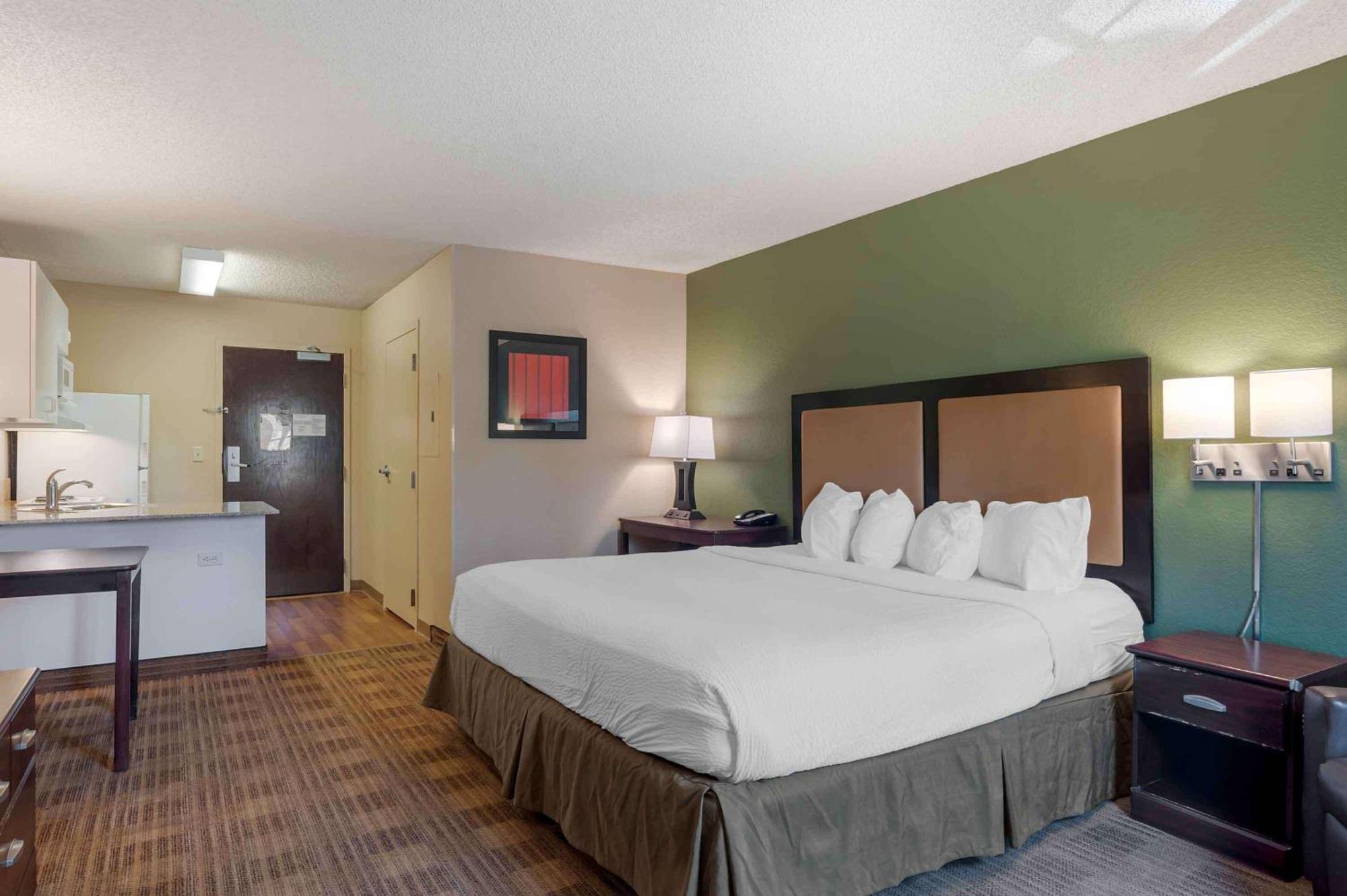 Extended Stay America Suites - Orange County - Лейк-Форест Экстерьер фото